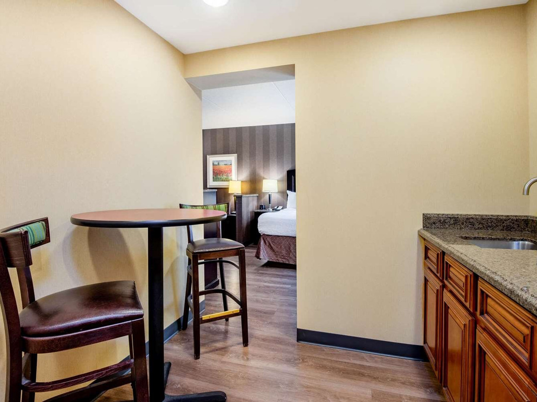 La Quinta Inn & Suites by Wyndham Bel Air/I-95 Exit 77A主图