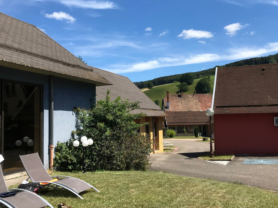 Au Bois le Sire主图