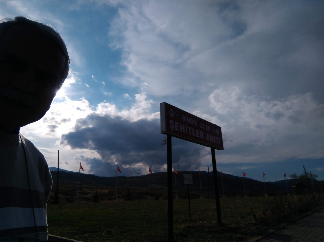33 Sehit Anıtı-Bingol必去景点