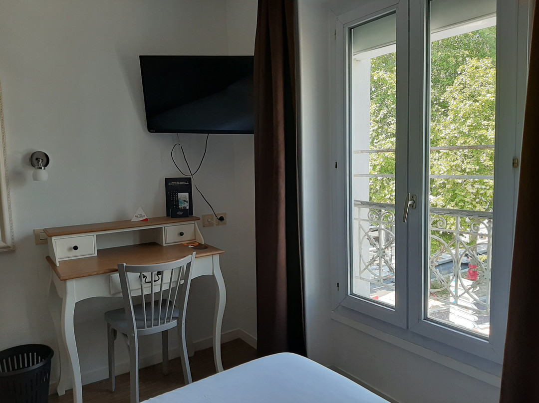 洛雅尔蒂酒店主图