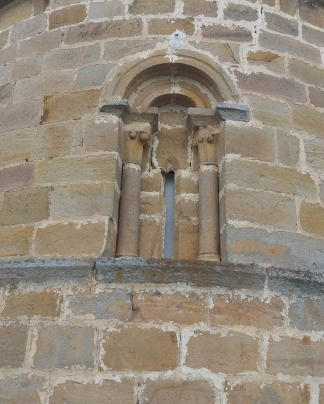 Iglesia De San Martín De Valdelomar-Valderredible必去景点