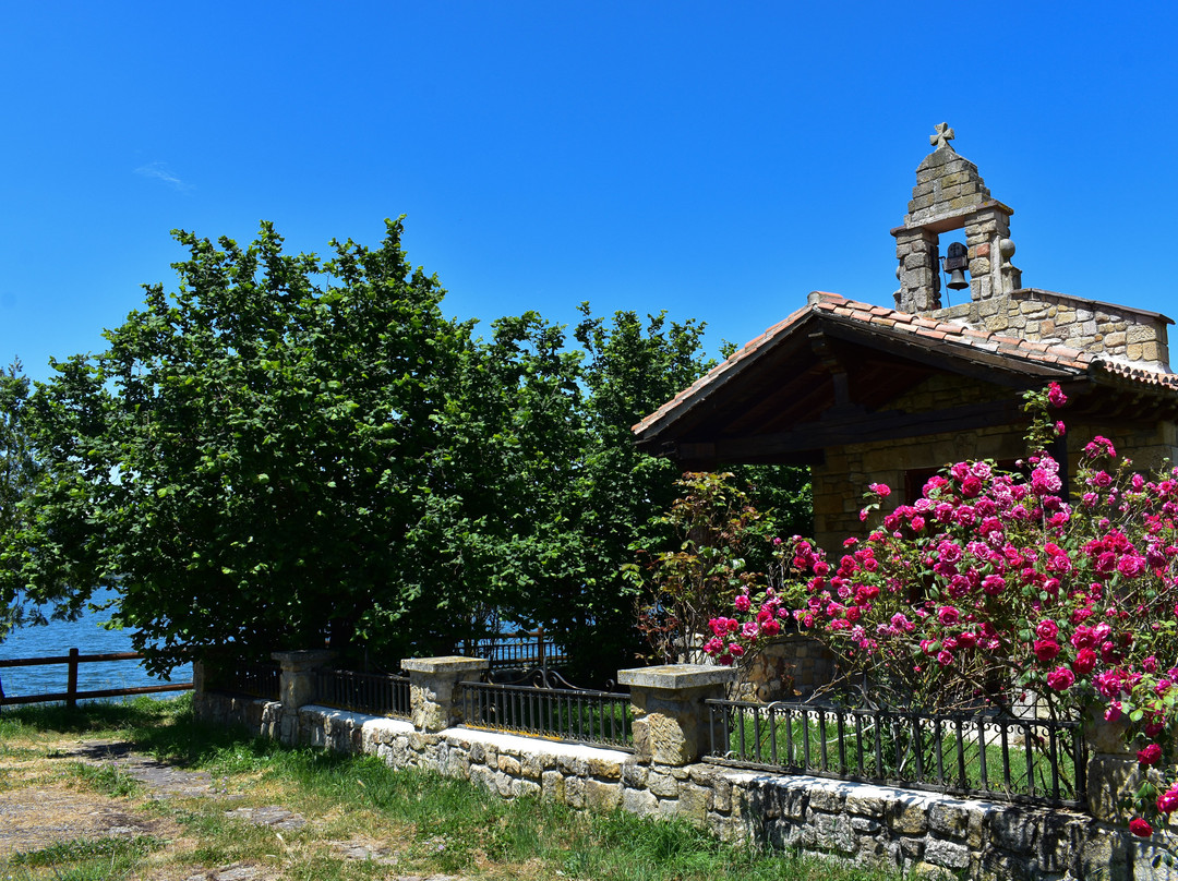 Ermita Virgen del Avellanal景点图片