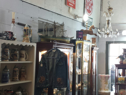 Red Tree Antiques & Collectibles-圣奥古斯丁必去景点