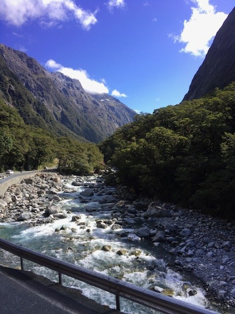 格伦诺基-昆士城路-克赖顿山必去景点