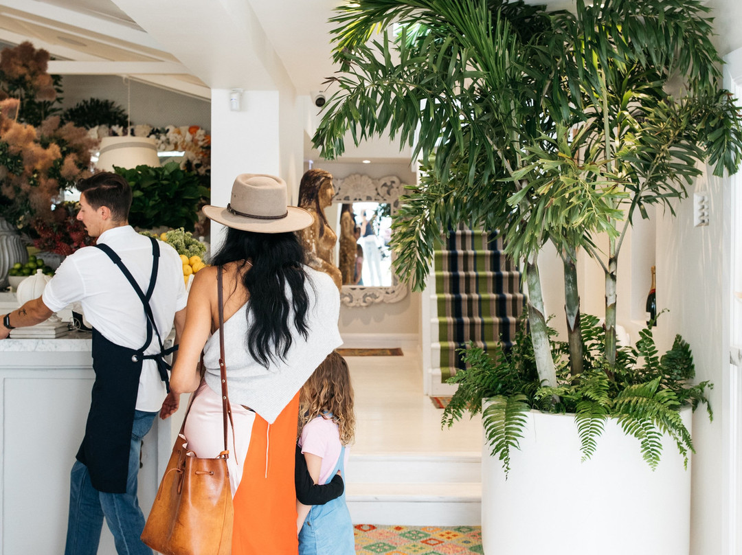 巴伦乔伊酒店主图