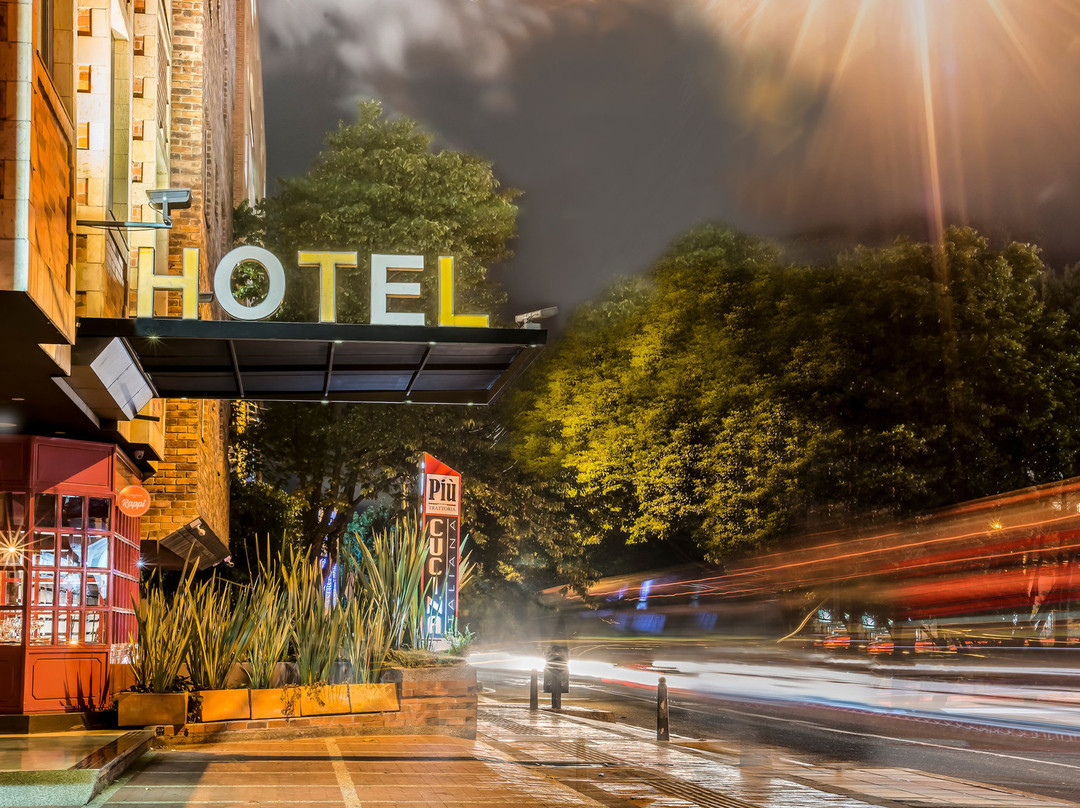 圣塔芭芭拉里约酒店主图