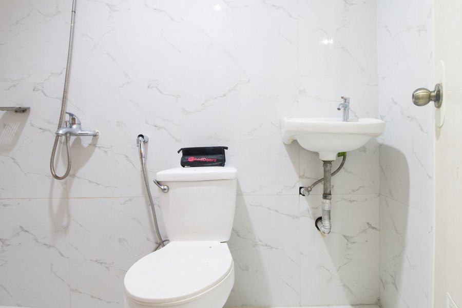 RedDoorz Plus Near Tacloban Astrodome主图