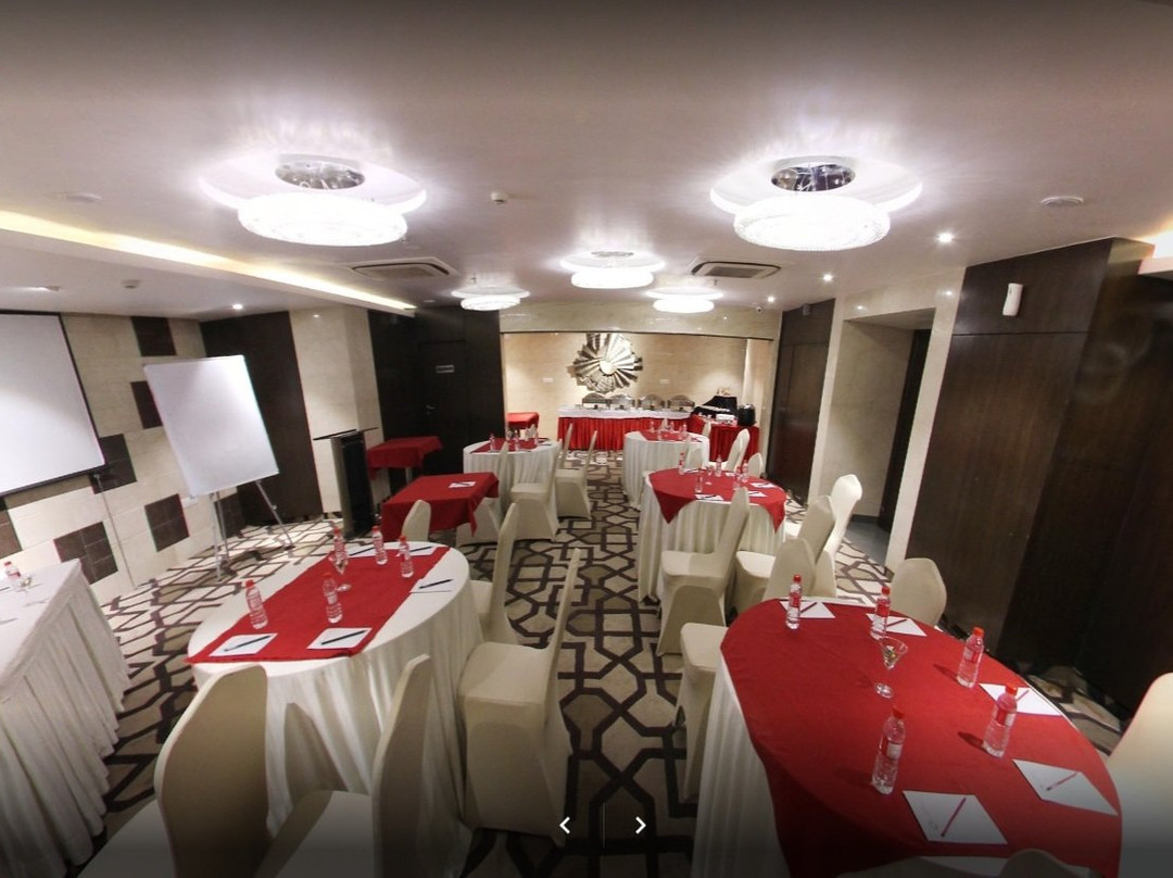 Urban Hermitage主图