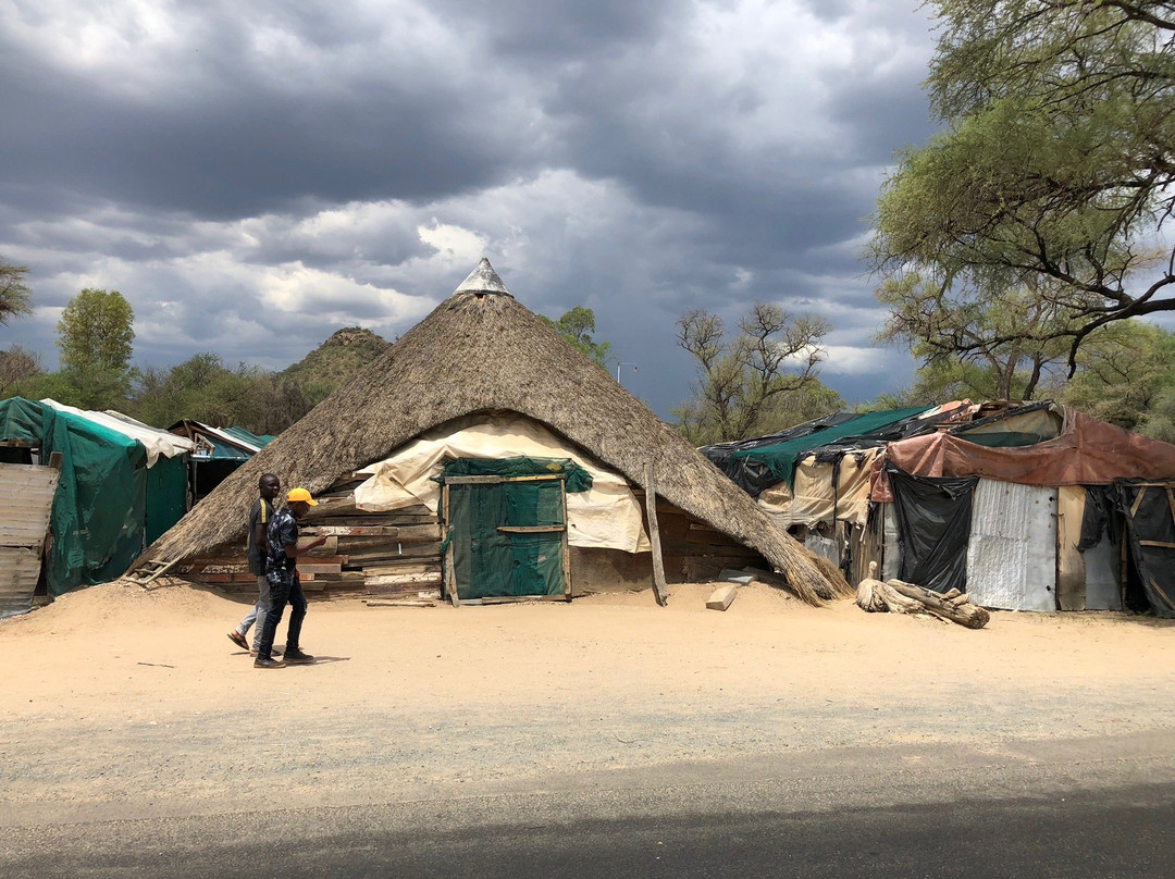 Okahandja Mbangura Woodcarvers Craft Market-Okahandja必去景点