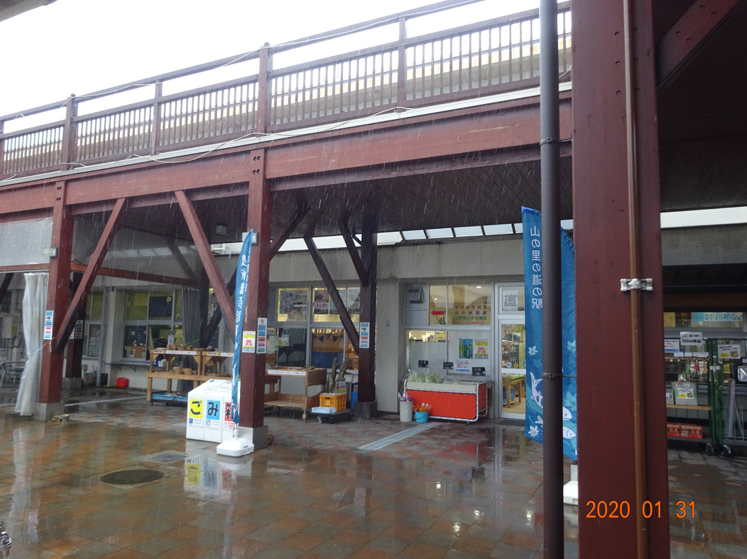 Michi-no-Eki Okueigenji Keiryu no Sato-东近江市必去景点