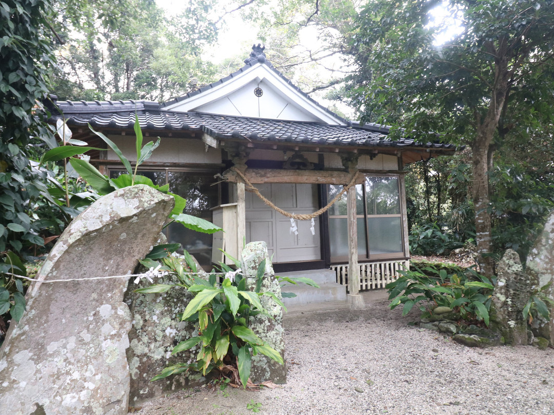 Oku Shrine景点图片