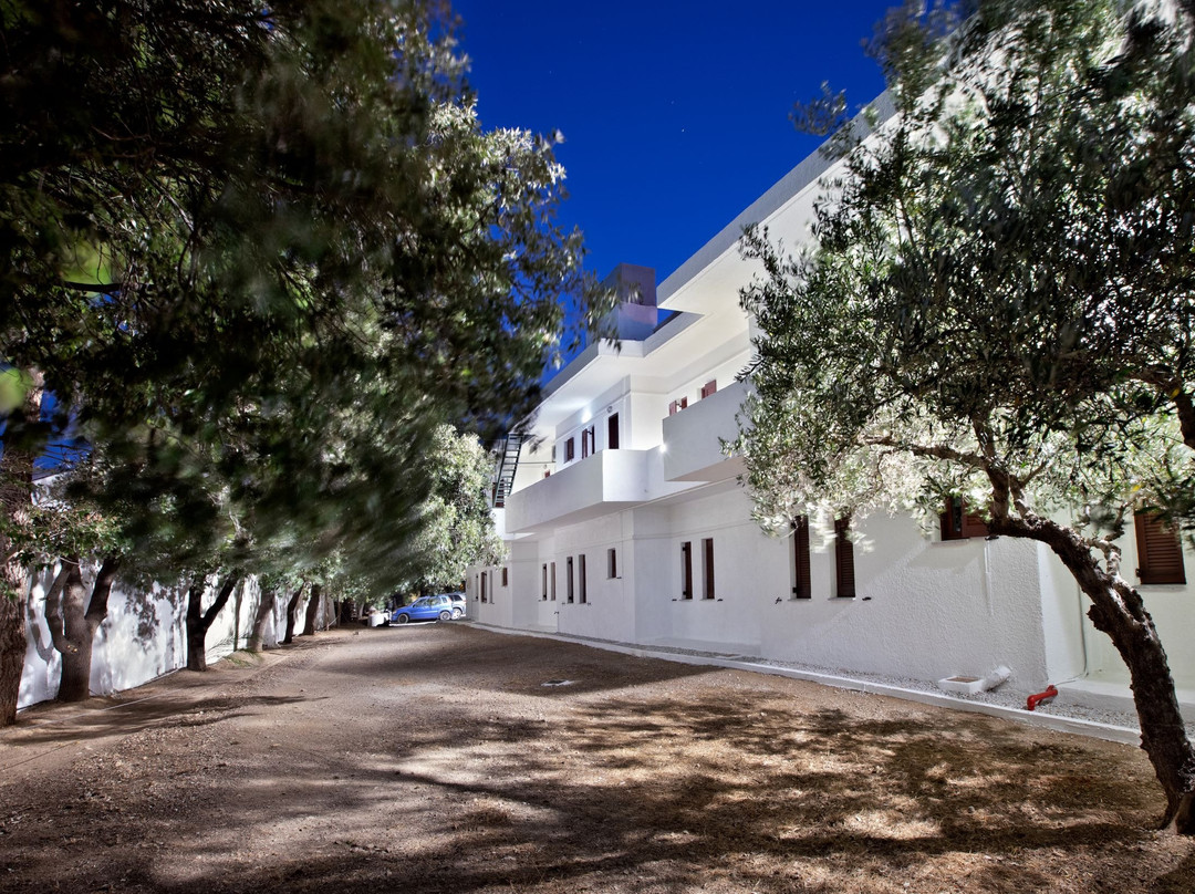 New Aurora Apts Studios主图