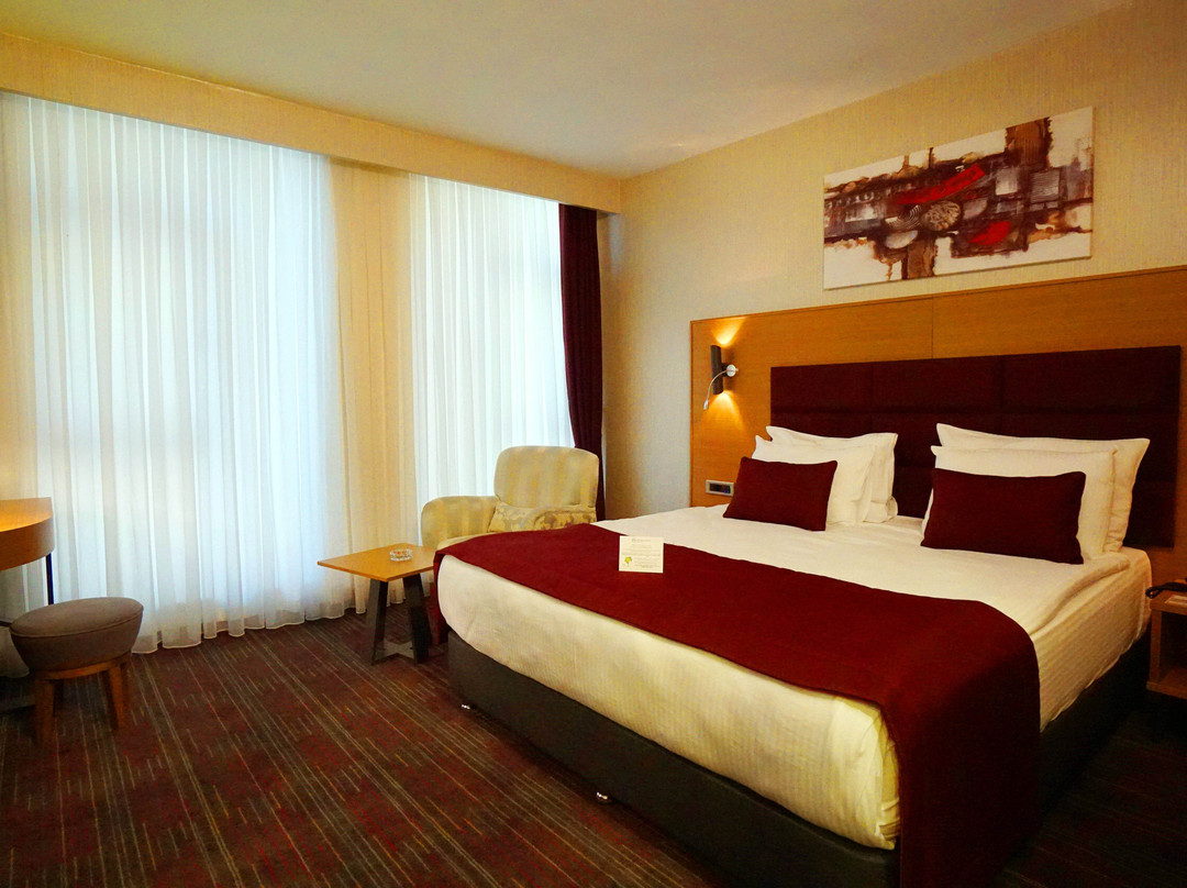 New Garden Hotel主图