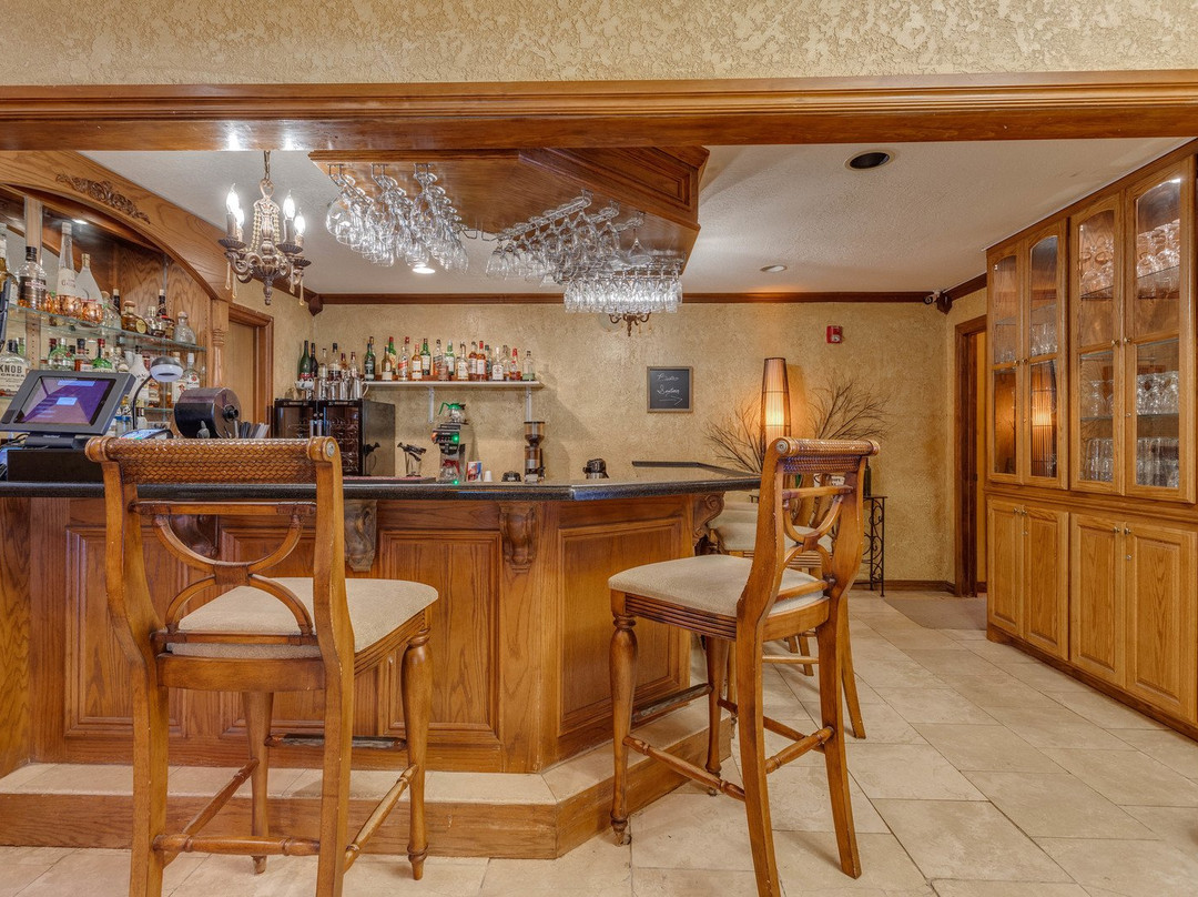 Whispering Pines Bed and Breakfast主图