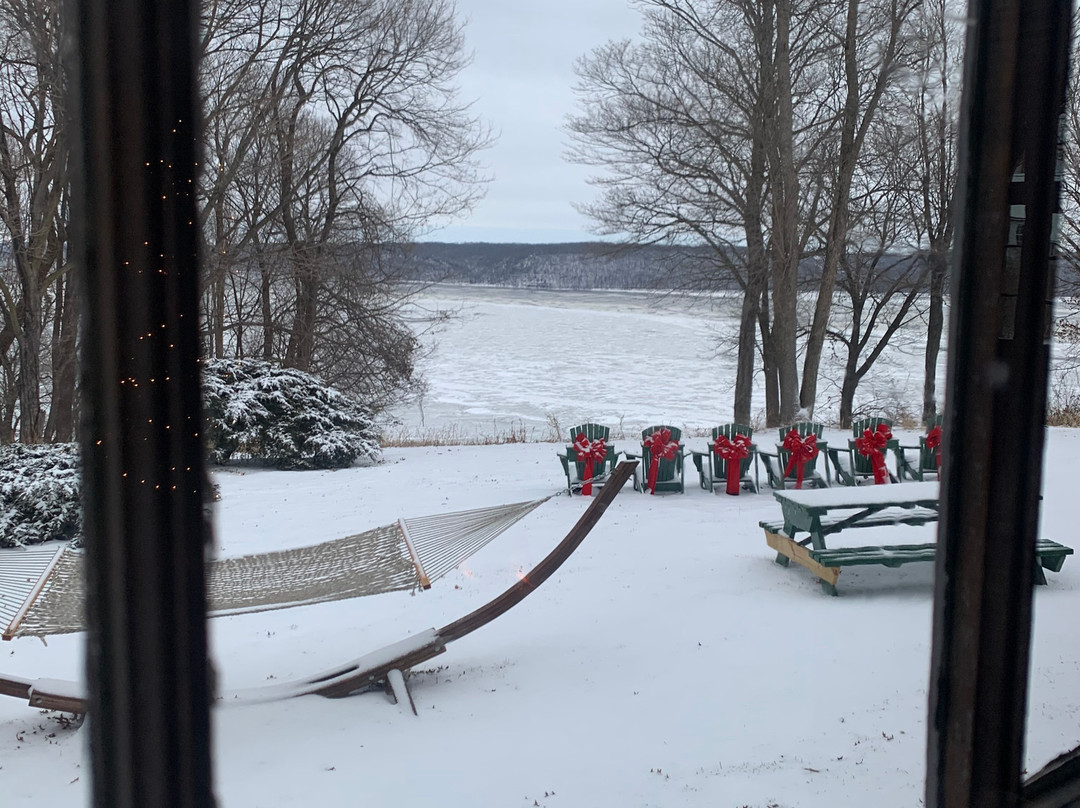 Four Mounds Inn B&B主图