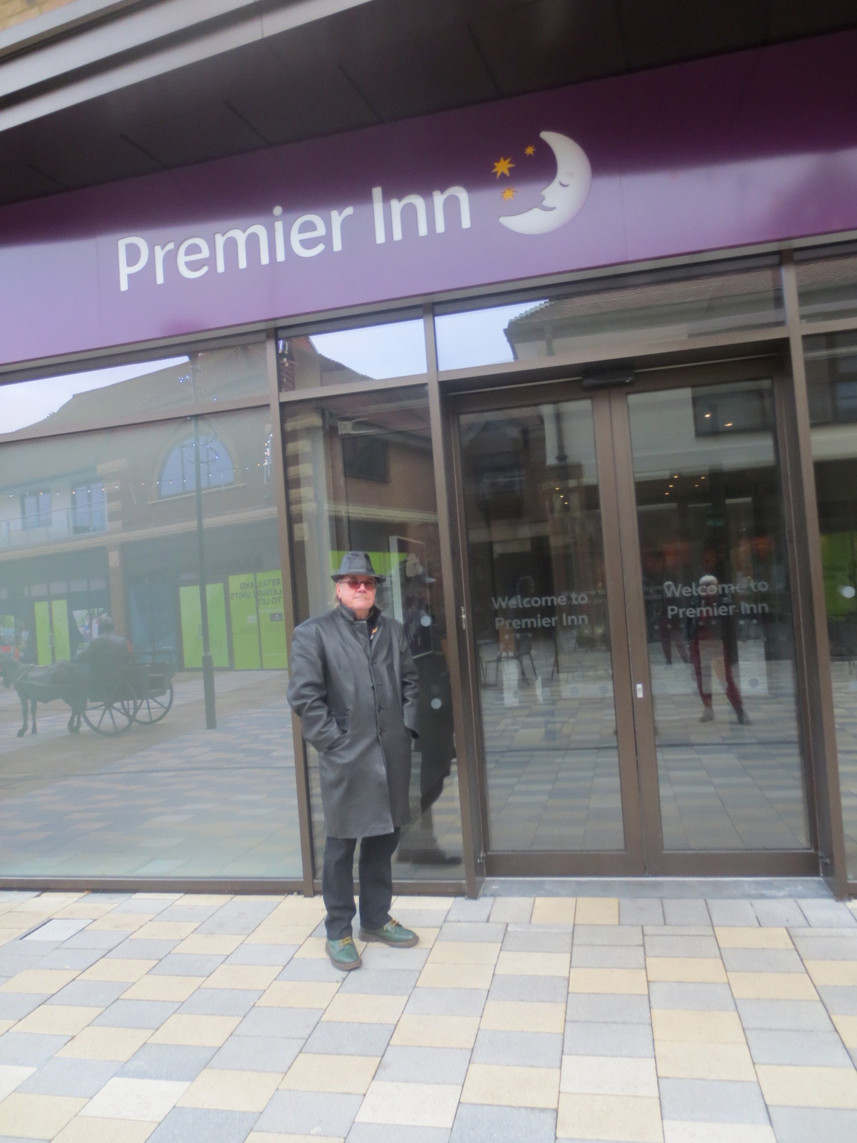 Premier Inn Horsham Town Centre-浴室