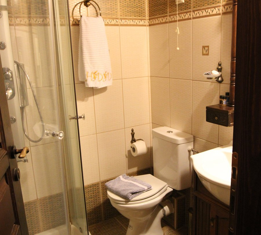 Hotel Drakolimni主图