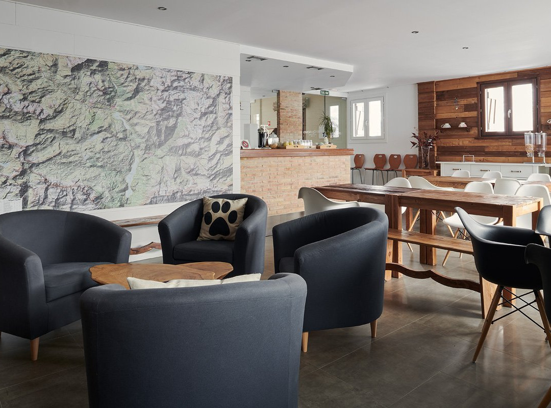 Apartahotel Tres Quinones主图