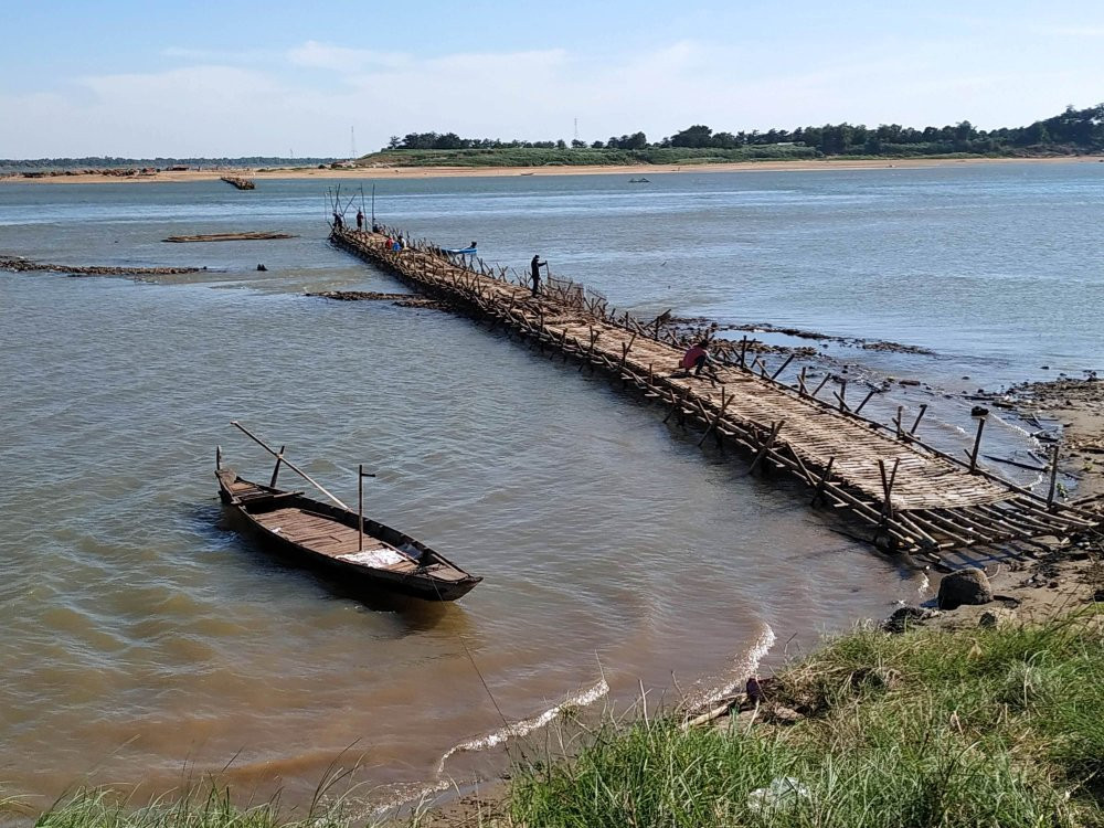 Ko Paen Bamboo Bridge景点图片