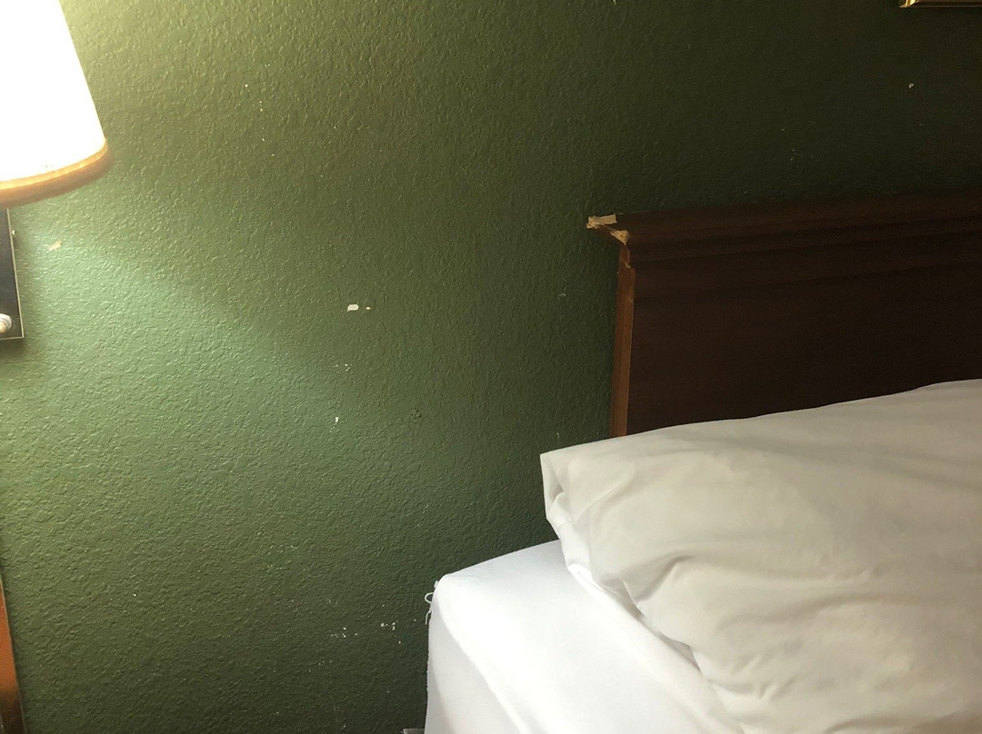 Admiralty Suites and Inn主图