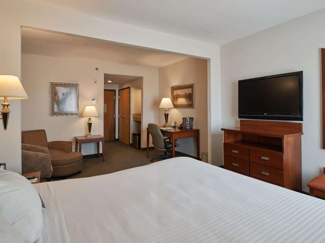 Wingate by Wyndham Chihuahua主图