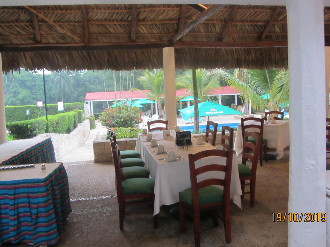 Hotel Misión Palenque主图