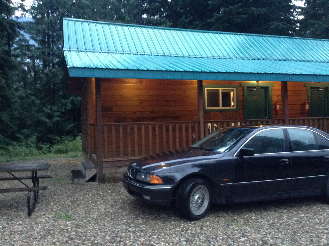 Canyon Hot Spring Resort