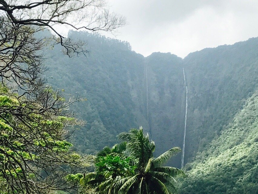 Hiilawe Falls景点图片