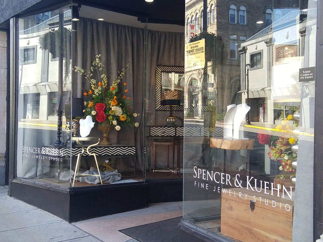 Spencer & Kuehn Fine Jewelry Studio-摩根敦必去景点