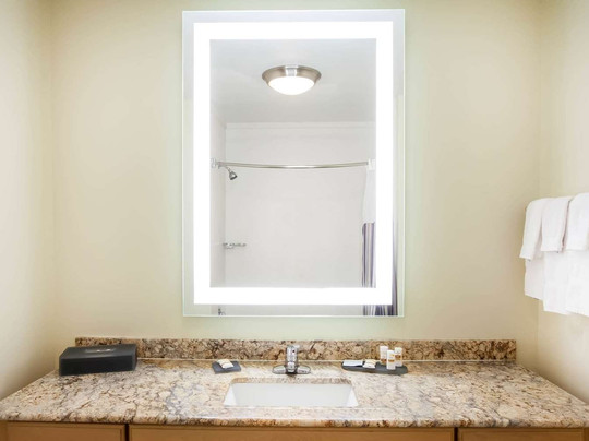 La Quinta Inn & Suites by Wyndham Odessa North主图