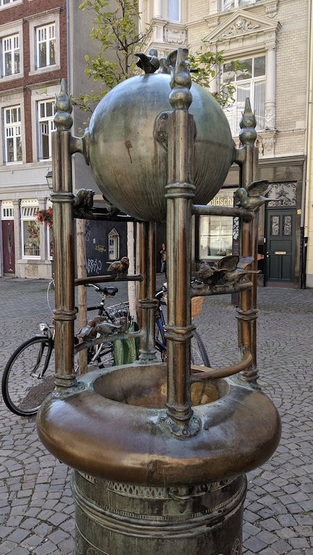 Spatzenbrunnen-亚琛必去景点
