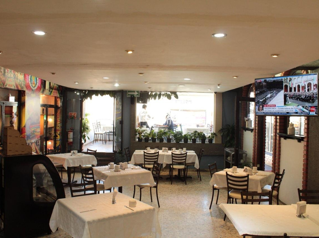 Hotel Centenario主图