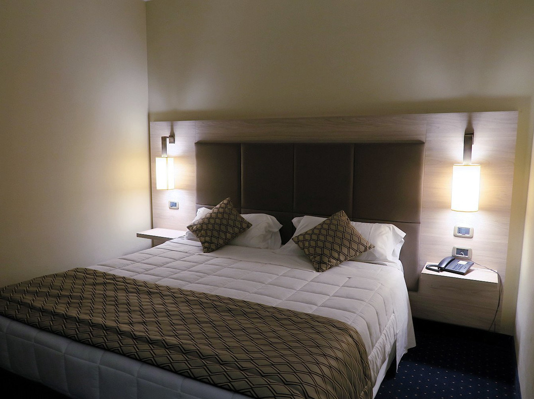 Roma Domus Hotel主图