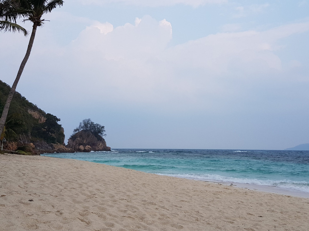 拉瓦岛度假村主图