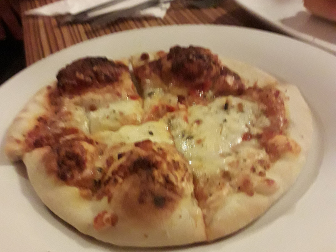 戴斯德比酒店主图