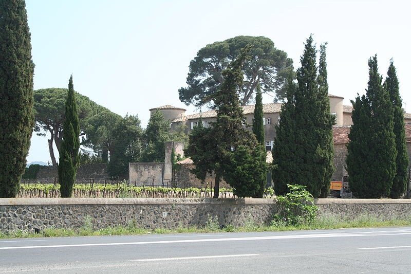 Chateau de Lezignan-la-Cebe-Lezignan-la-Cebe必去景点