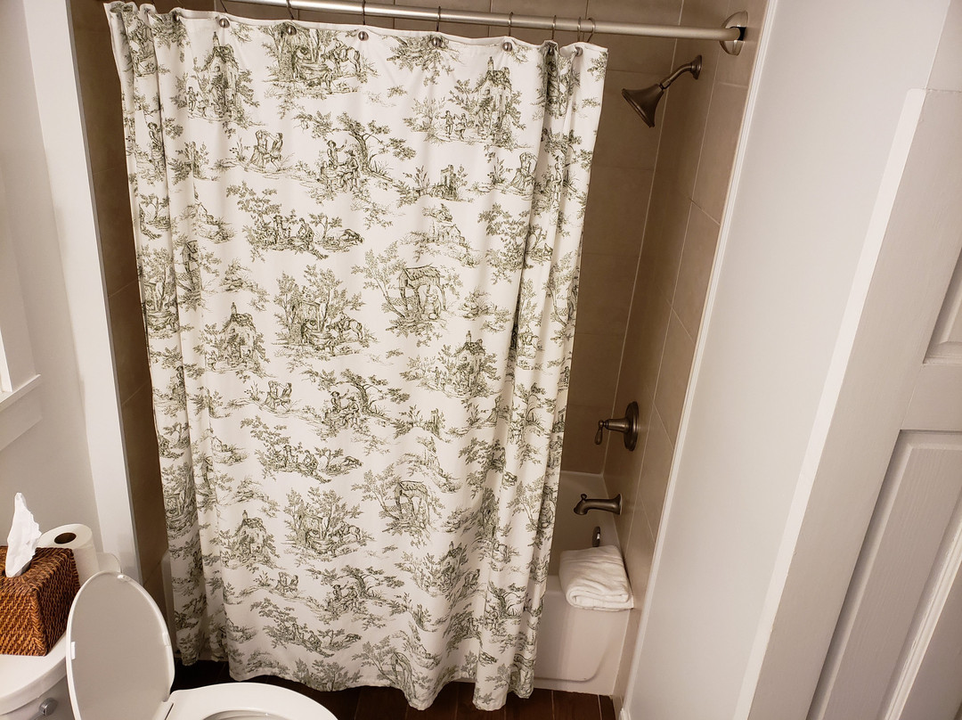 The Red Fox Inn & Tavern主图