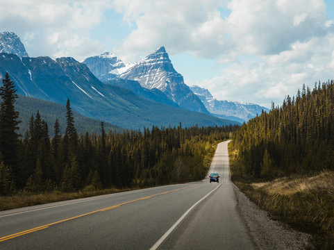Escape Campervans (Calgary)-卡尔加里必去景点