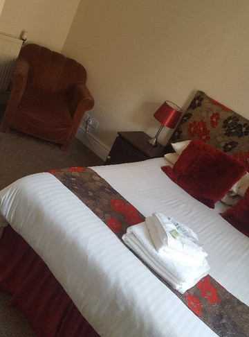 爱德华酒店主图