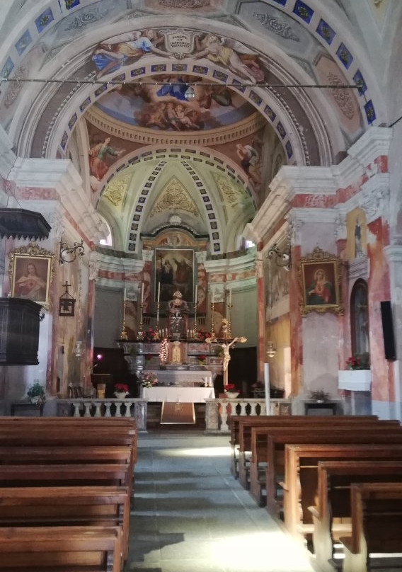Chiesa della Santissima Trinità-Roburent必去景点