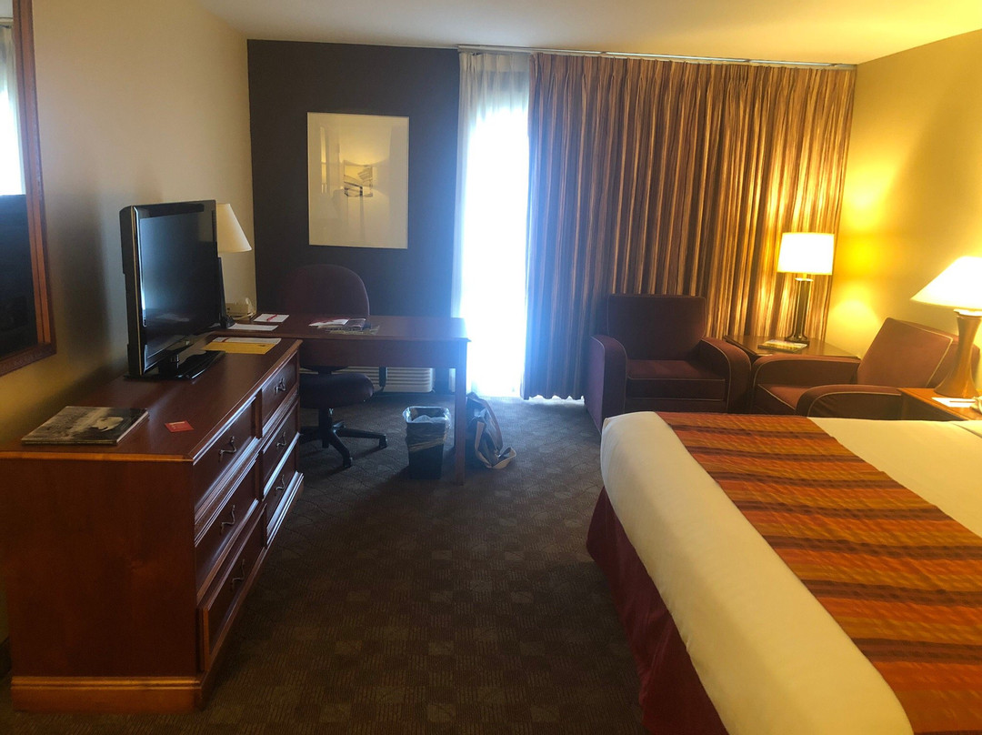 盖特威酒店及会议中心主图