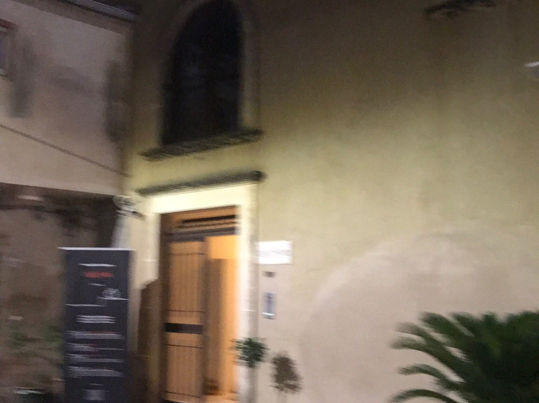 Castello d'Alcontres景点图片