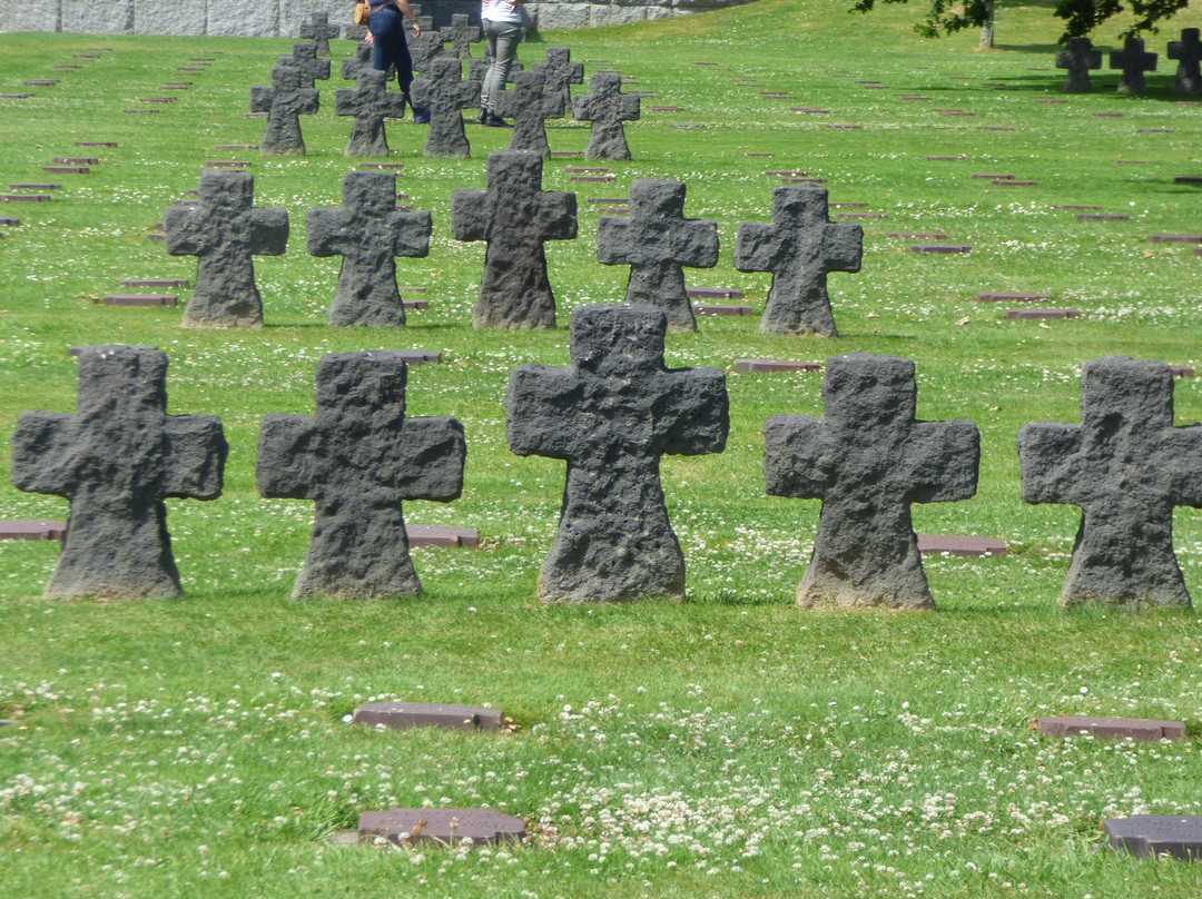 Cimetière Militaire Allemand de La Cambe景点图片
