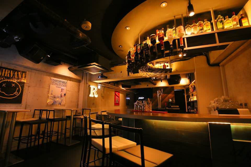 世田谷区餐馆和美食-Music Bar Roackaholic Shimokitazawa
