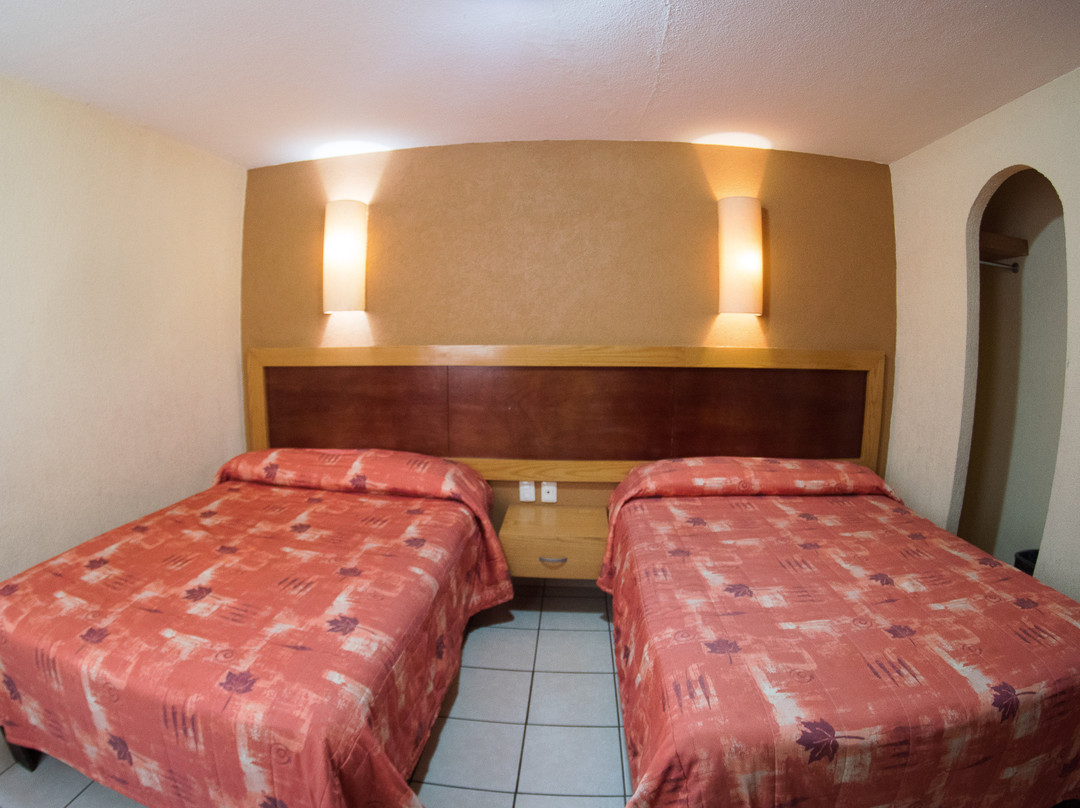 Hotel Qualitel Centro Histórico Morelia主图