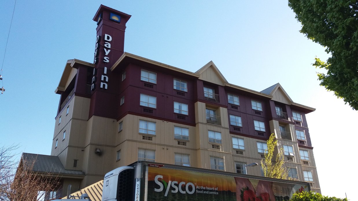 温德姆华机场戴斯酒店-浴室