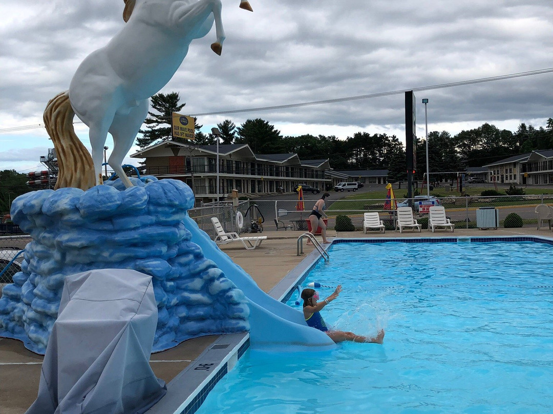 Shamrock Motel Resort & Suites主图