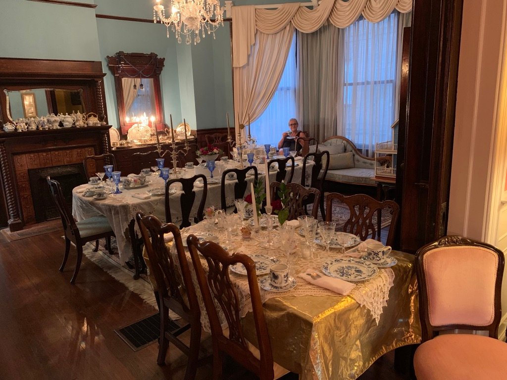 Hassinger Daniels Mansion Bed and Breakfast-餐饮