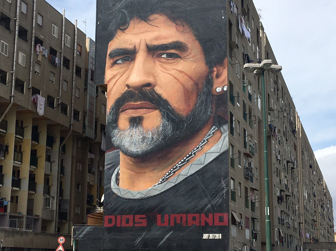 Maradona "Dios Umano"-那不勒斯必去景点