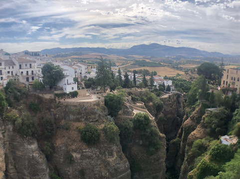 Humble Earth Tours-隆达必去景点